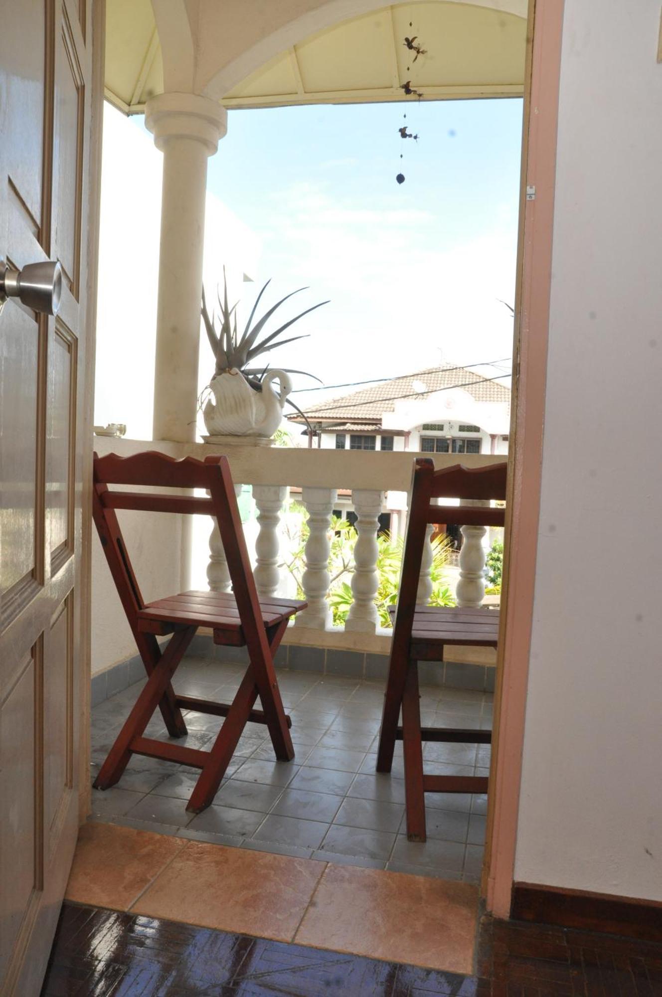 Hostel 3 Little Birds Home, 100meter To Jonkerwalk Malacca
